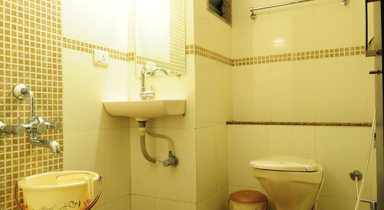 Hotel Galaxy Szúrat Kültér fotó